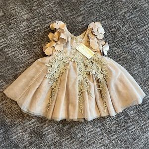 Trish Scully baby girl gold dress, lace, size 6/12 months, new, sleeveless
